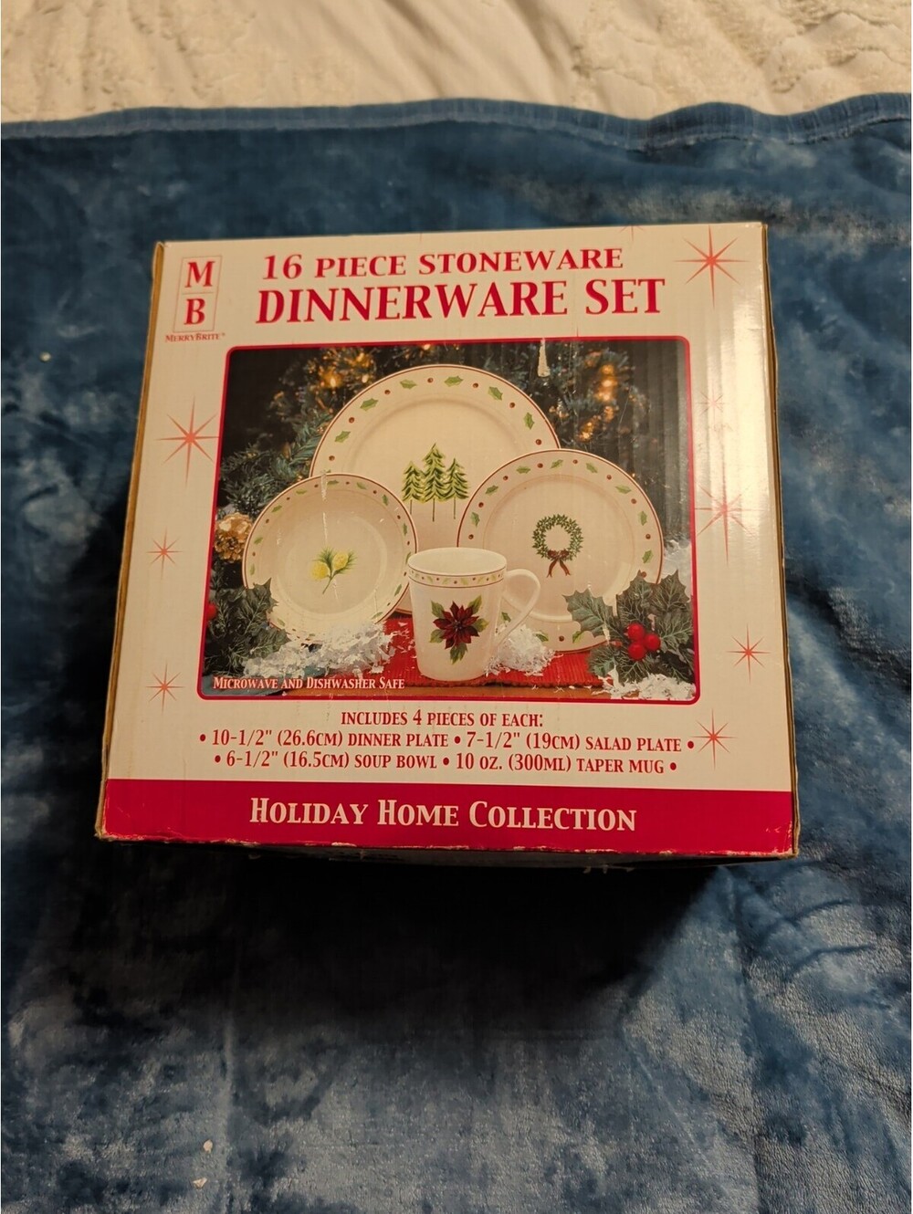 Merry Brite 16pc Christmas Stoneware Dinnerware Set Tree Wreath